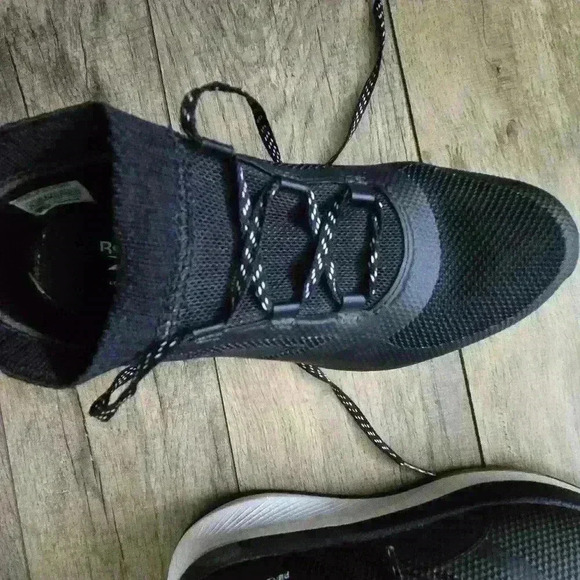 REEBOK womens black  size 8 sneakers - Picture 8 of 9